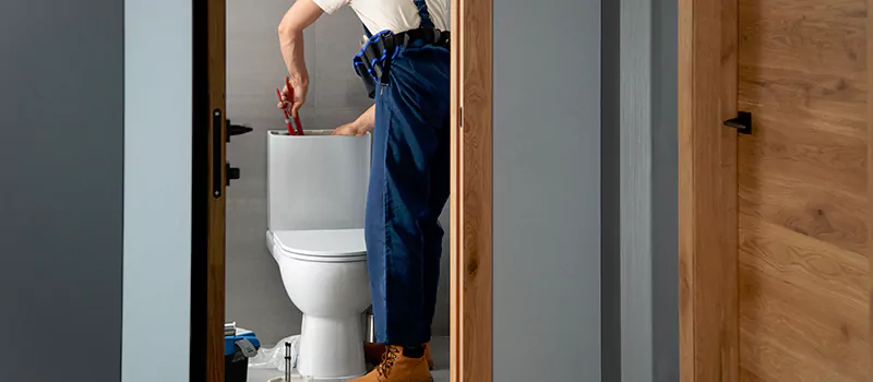 Plumber for Toilet Installation in Oshawa